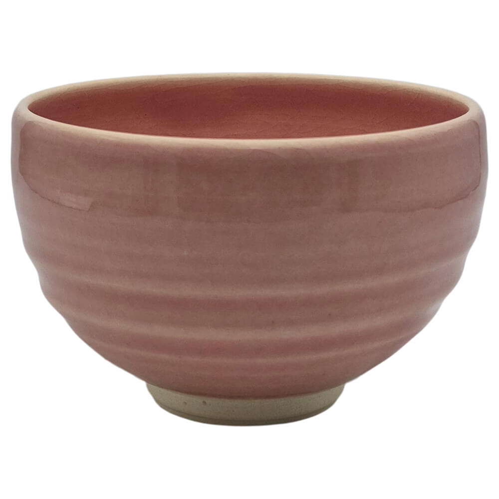Matchaschale in zartem Pink mit unglasiertem Fuß – moderne japanische Keramik#matchaschale-aus-japan_pink