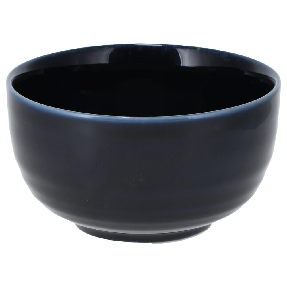 Schwarze Matchaschale mit glänzendem Außenfinish und blau gesprenkeltem Innenmuster aus Japan#variante_shizuku-blau