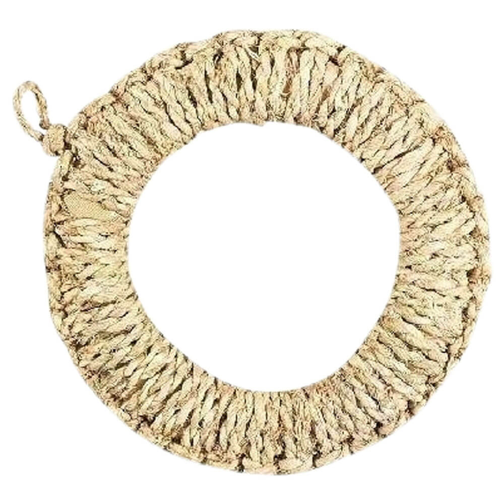 Traditioneller Ring aus grobem Bast