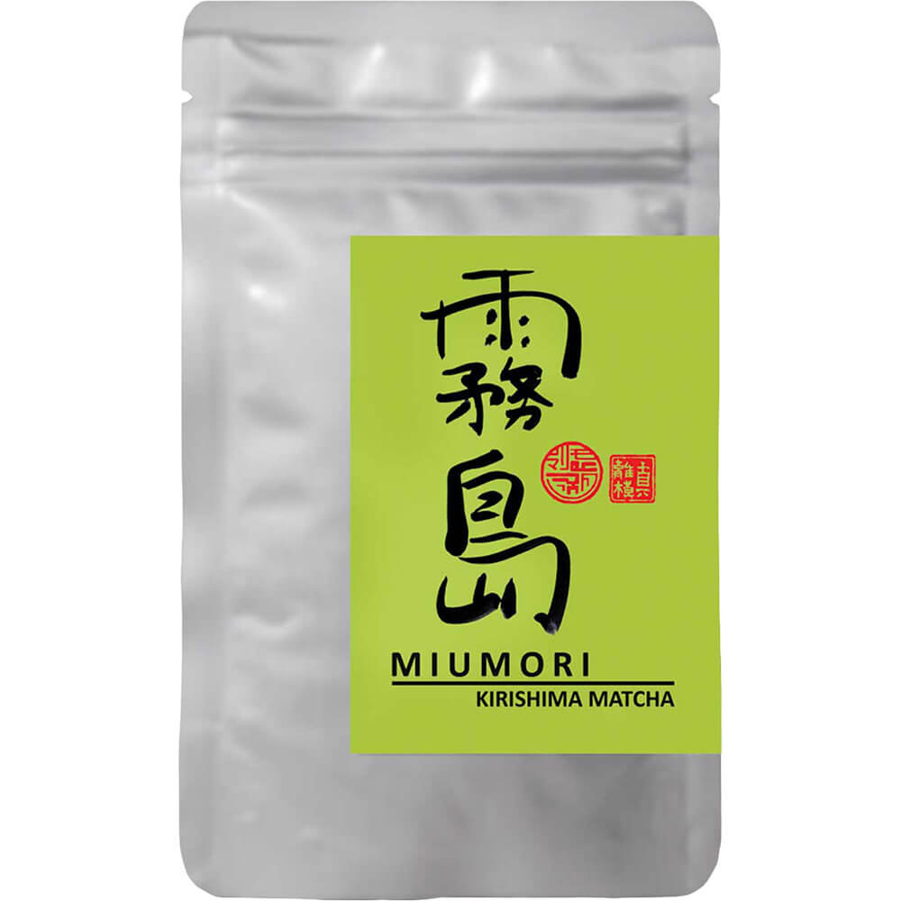 50g Matcha-Nachfüllpackung auf weißem Hintergrund – minimalistisches Design#variante_50g-vorteilspack