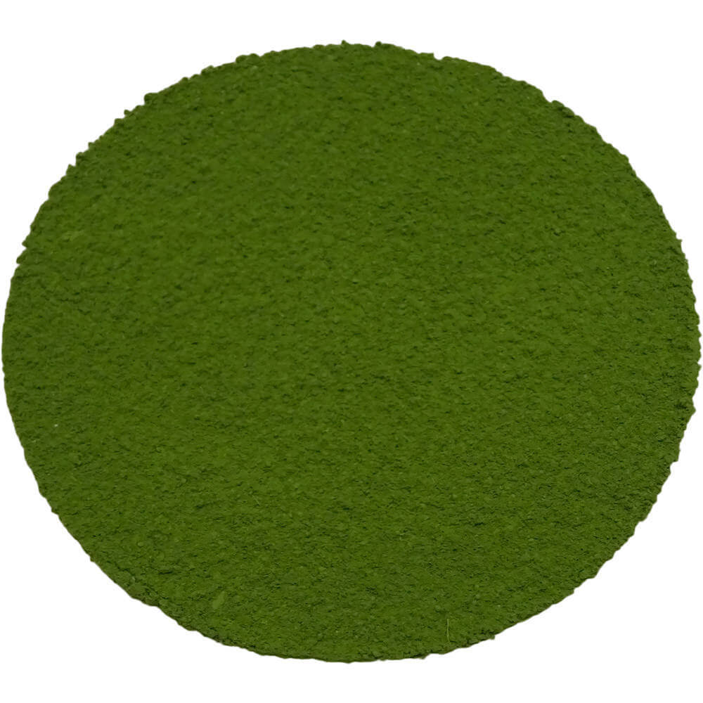 Leuchtend grünes Uji Matcha Premium Pulver in Bio Qualität – fein gemahlen und intensiv in Farbe